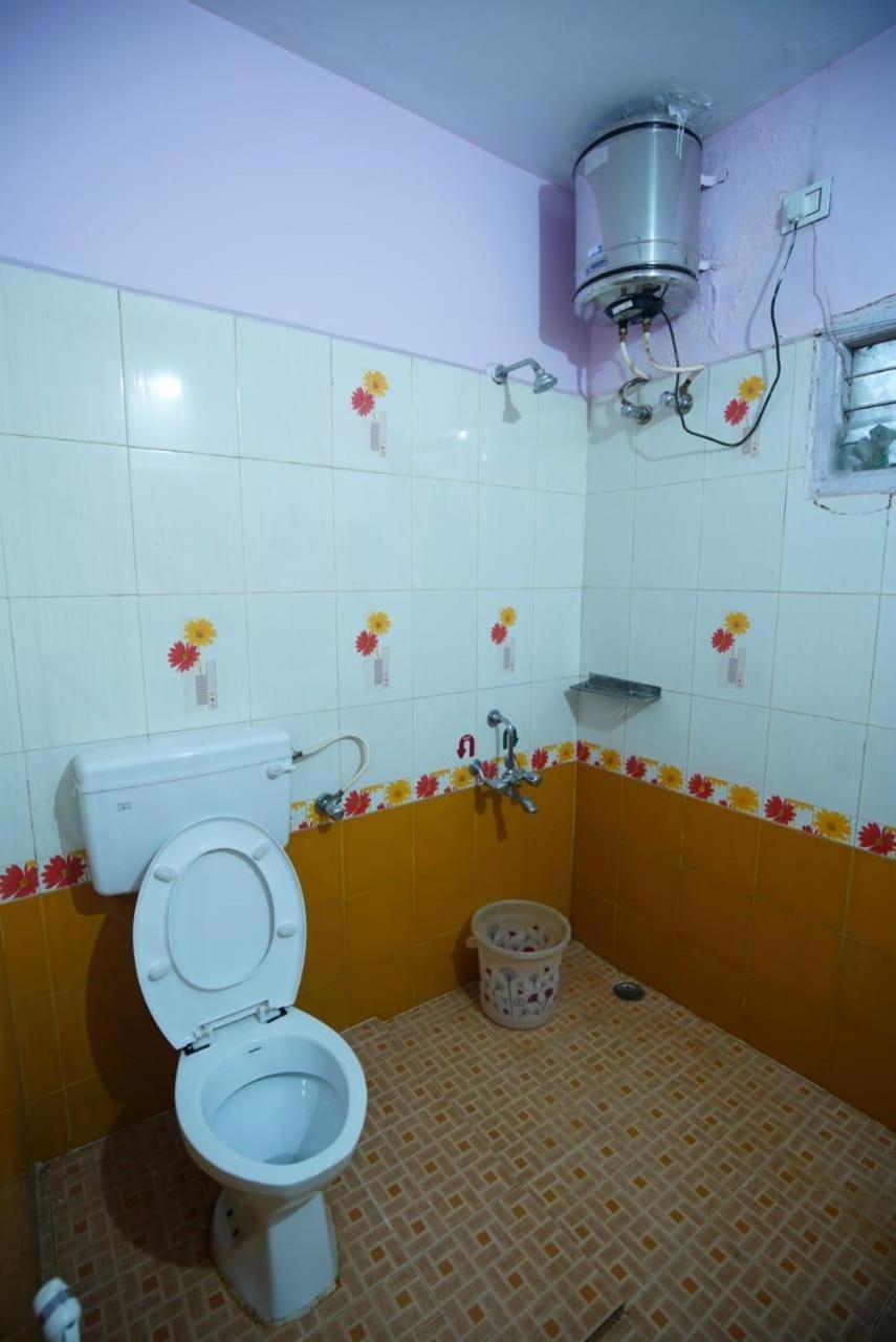Отель Ooty Vpr Residency Экстерьер фото