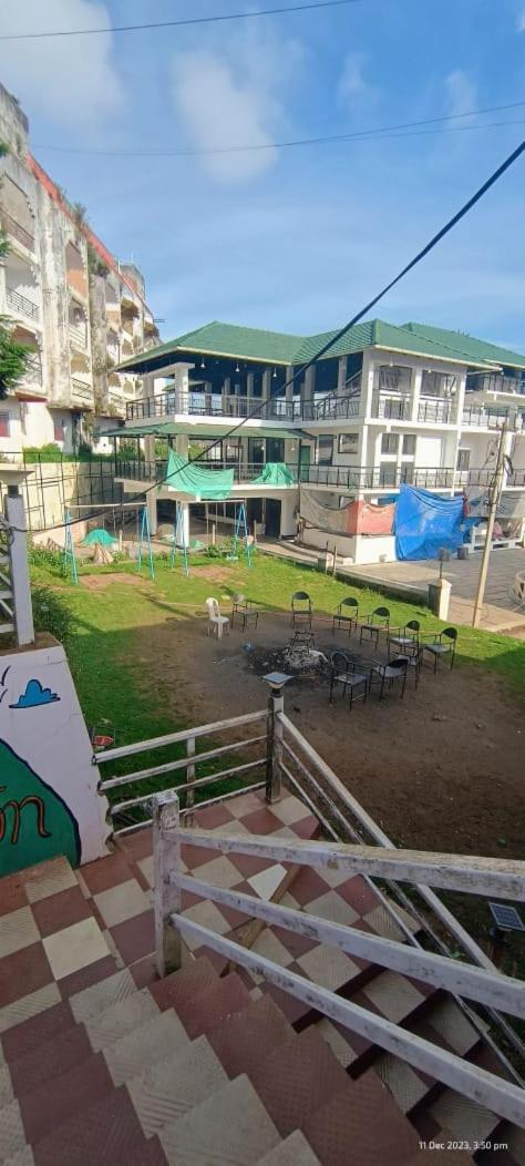 Отель Ooty Vpr Residency Экстерьер фото