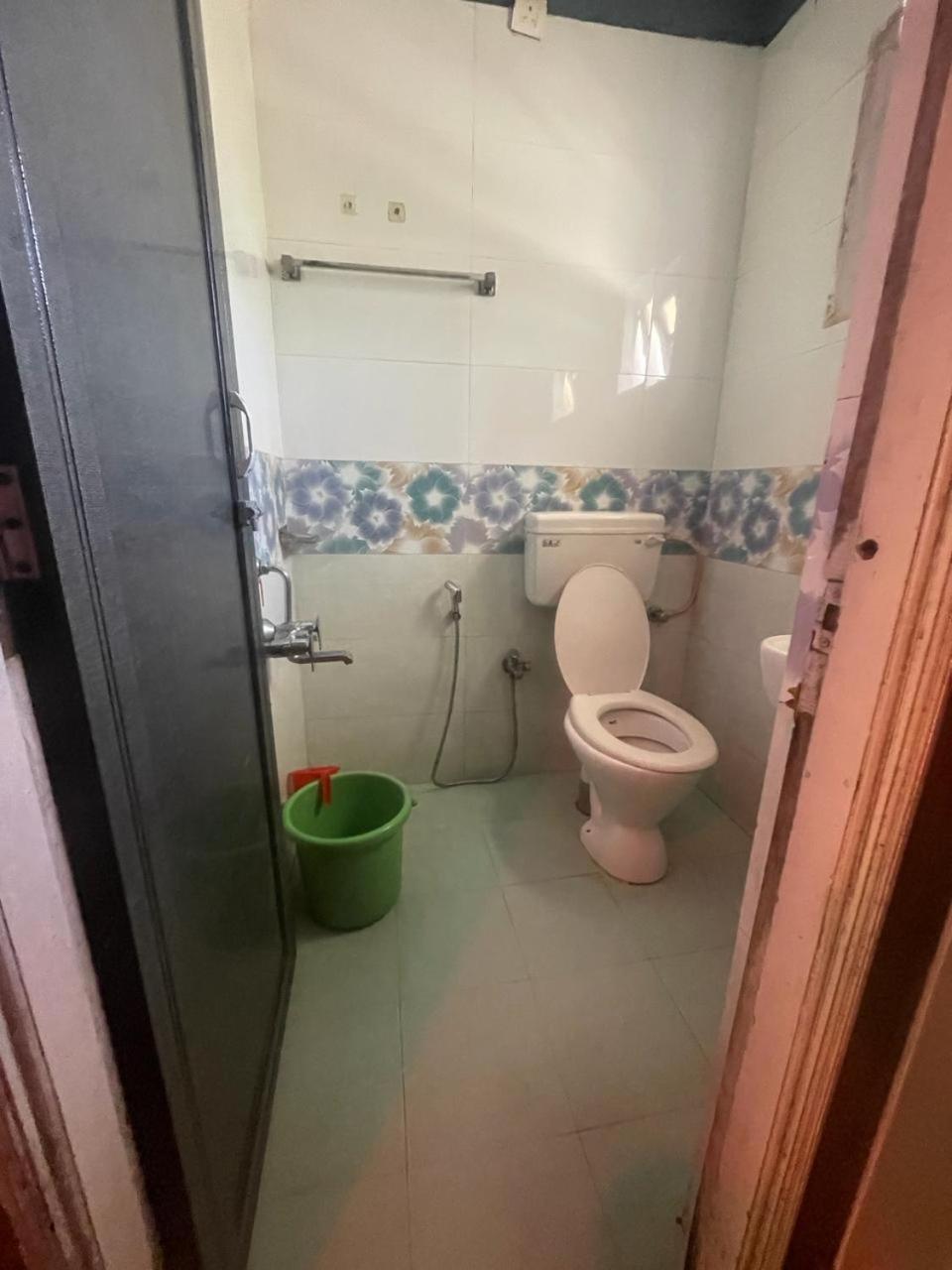 Отель Ooty Vpr Residency Экстерьер фото