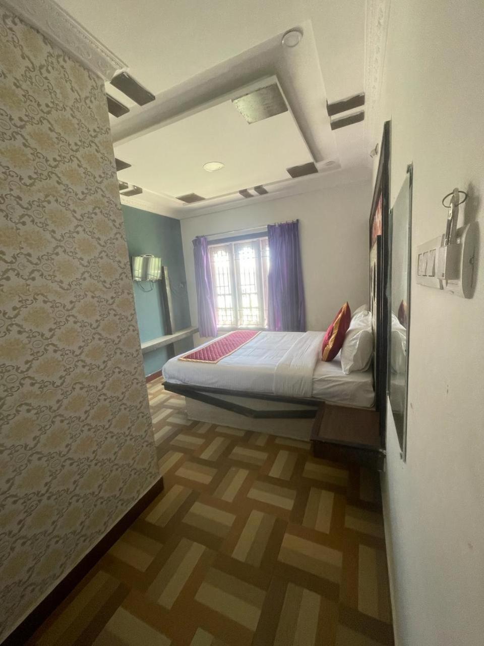 Отель Ooty Vpr Residency Экстерьер фото