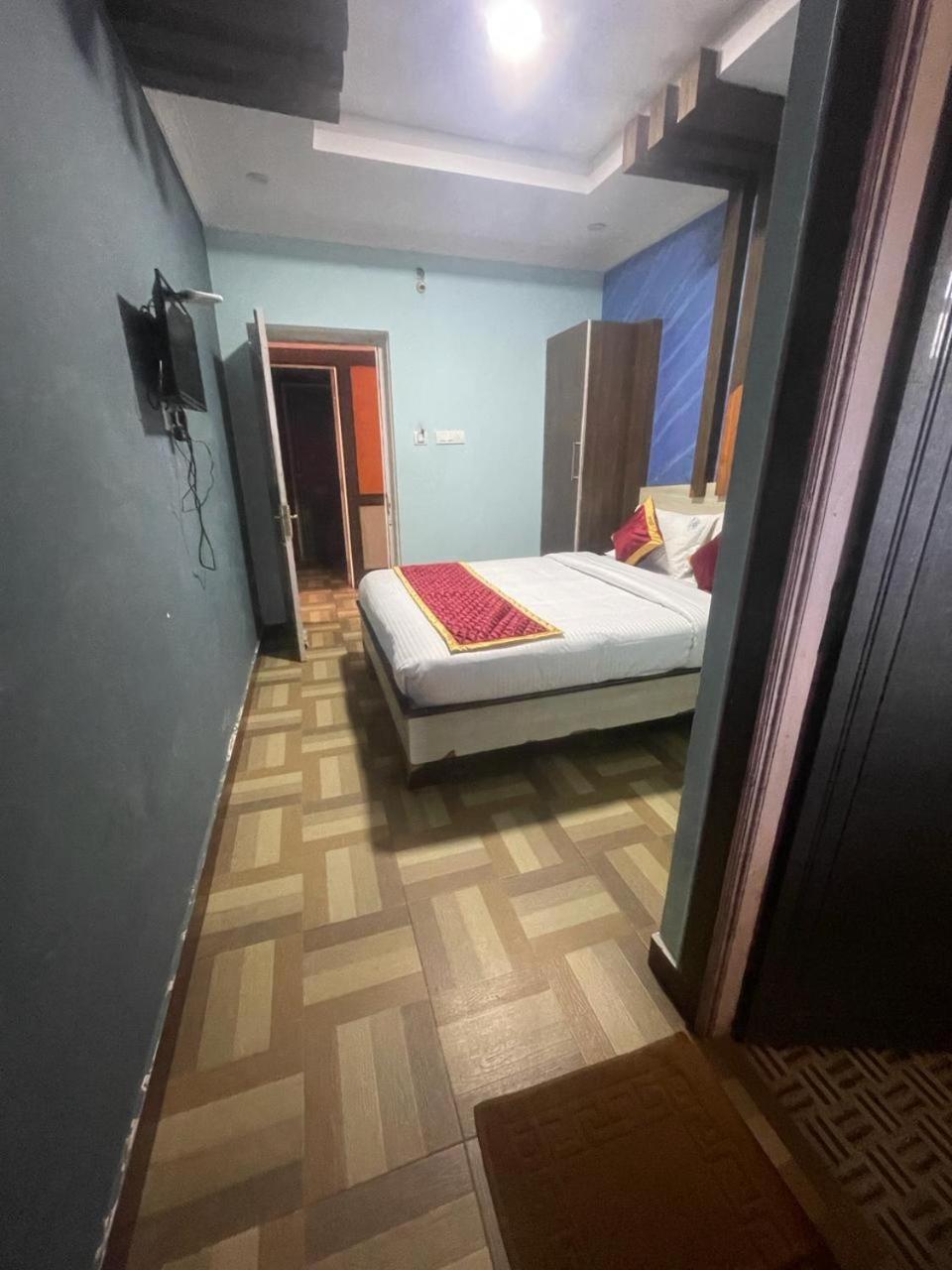 Отель Ooty Vpr Residency Экстерьер фото
